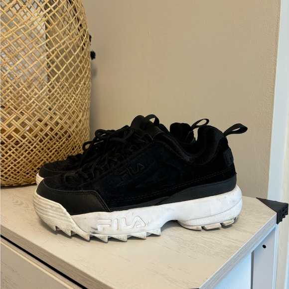 Black and White Fila Velour/Velvet Disruptor Sneakers, 7.5 - Picture 4 of 5